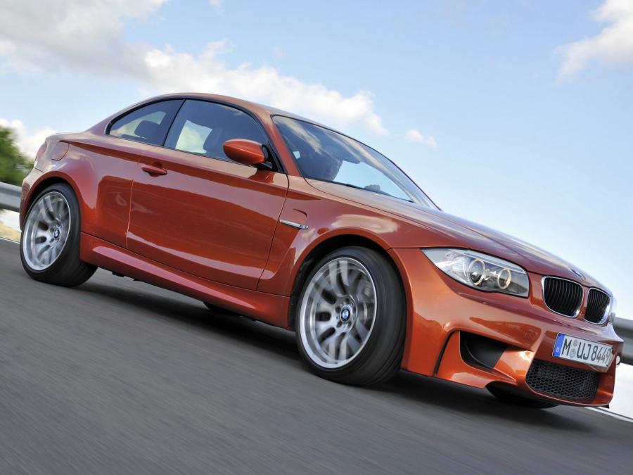  BMW 1-Series M Coupe 2011 года  (фото 66 из 76)